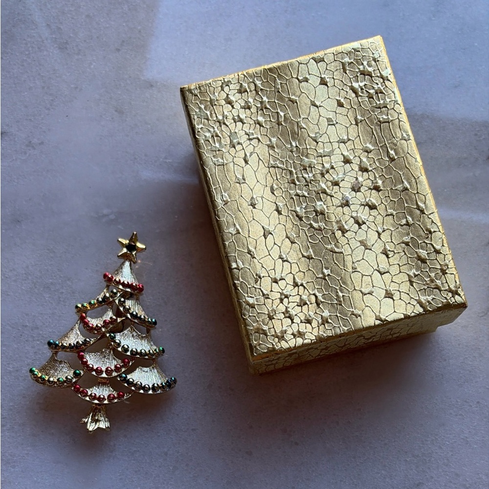 Vintage 1970's Christmas Tree Brooch